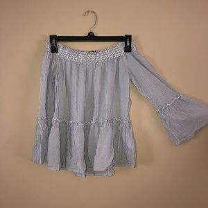 Off-the-shoulder top